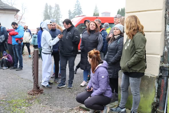 576995434_2594452300911234_1745855705236080838_n